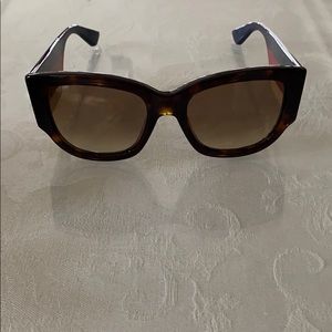 Brand New Gucci sunglasses